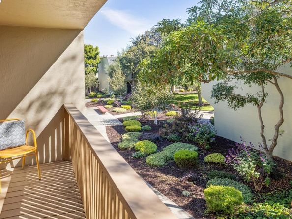 1131 Via Alamosa, Alameda CA 94502