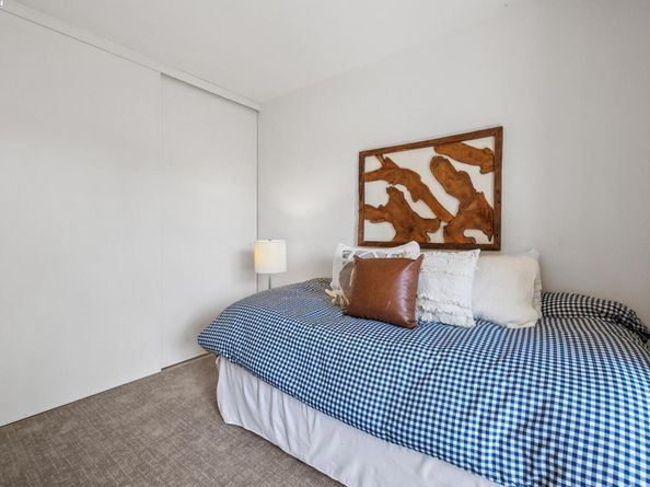 1131 Via Alamosa, Alameda CA 94502