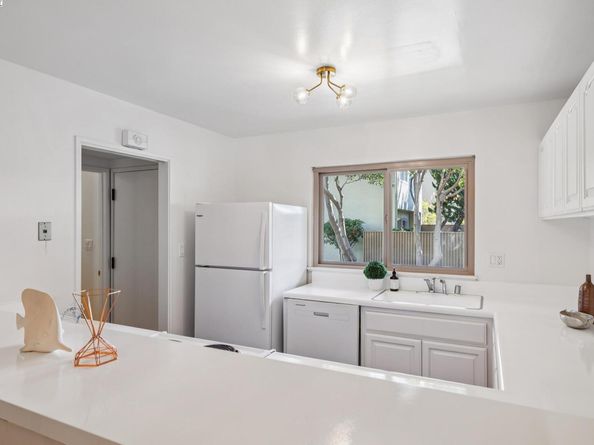 1131 Via Alamosa, Alameda CA 94502