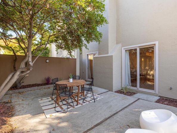 1131 Via Alamosa, Alameda CA 94502