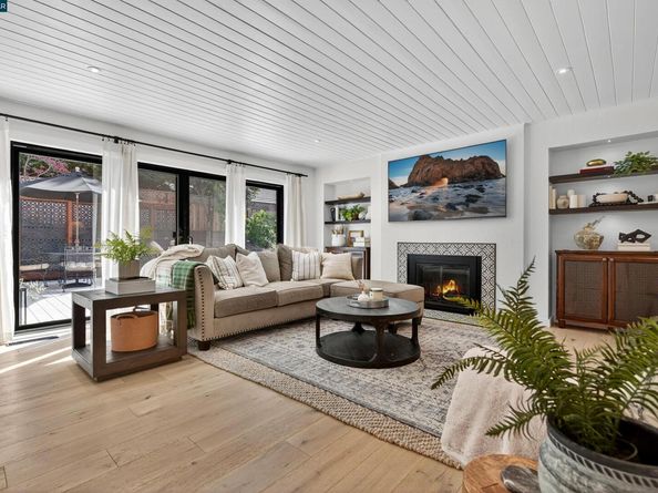 11 Silverhill Way, Lafayette CA 94549