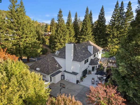 11 Silverhill Way, Lafayette CA 94549
