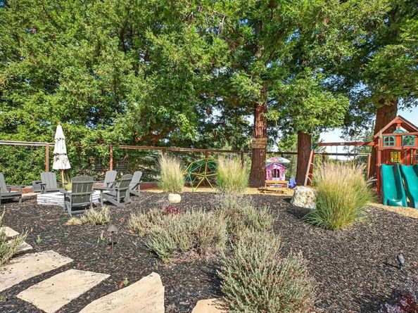 11 Silverhill Way, Lafayette CA 94549
