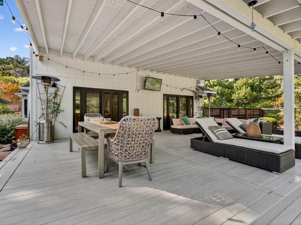 11 Silverhill Way, Lafayette CA 94549