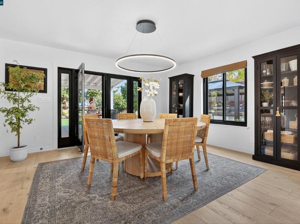 11 Silverhill Way, Lafayette CA 94549