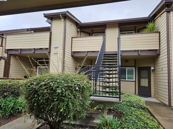3847 Yorkshire St 8, San Leandro CA 94578