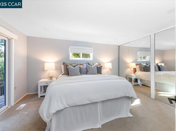 6701 Sobrante Rd, Oakland CA 94611