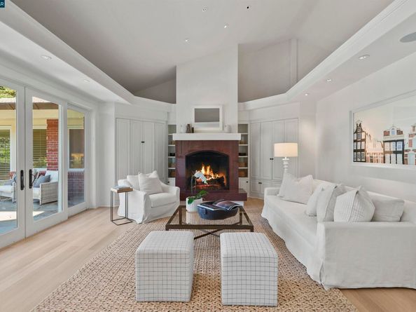 15 Orinda View Road, Orinda CA 94563