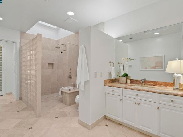 15 Orinda View Road, Orinda CA 94563
