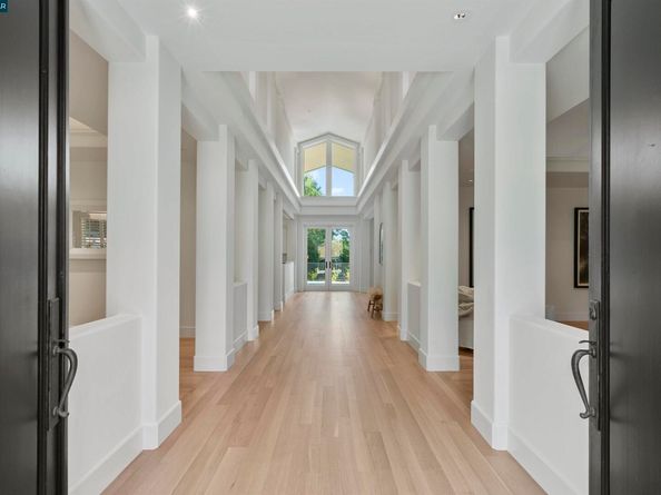 15 Orinda View Road, Orinda CA 94563