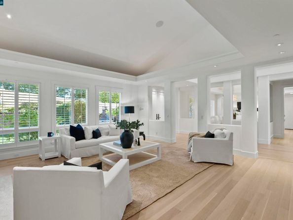 15 Orinda View Road, Orinda CA 94563