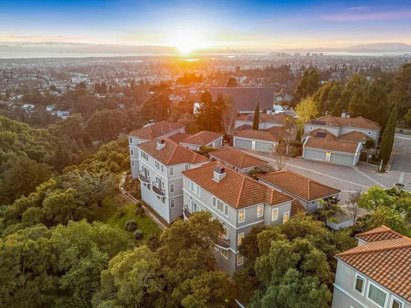 4636 Redwood Rd, Oakland CA 94619