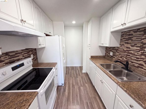 2767 Lone Bluff Way, San Jose CA 95111