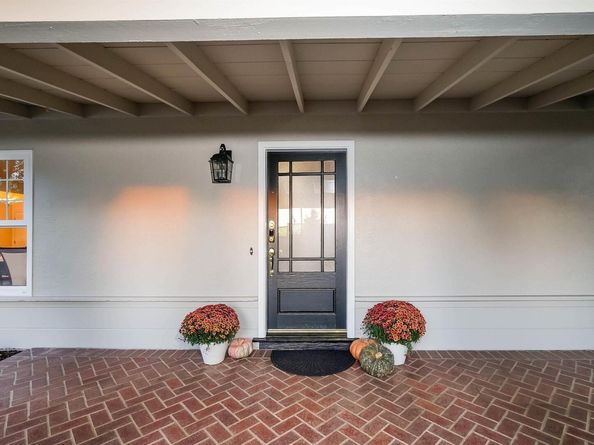 26700 Fairview Ave, Hayward CA 94542
