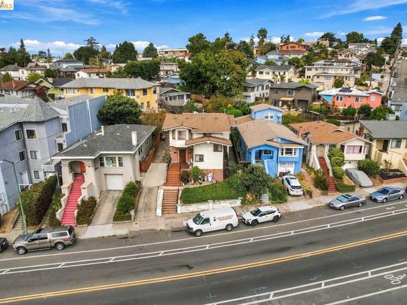 2425 Park Blvd, Oakland CA 94606