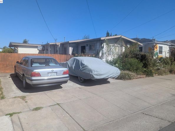 2415 109Th Ave, Oakland CA 94603