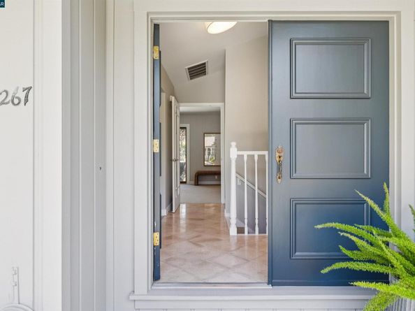 267 Fernwood Dr, Moraga CA 94556