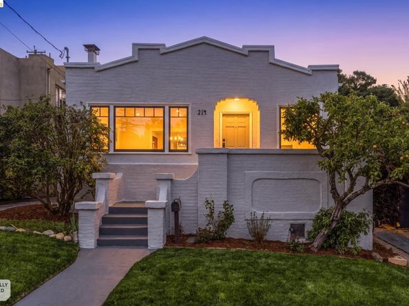 214 Mandalay Rd, Oakland CA 94618