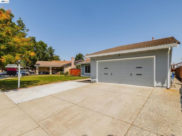 33457 Caliban Dr, Fremont CA 94555