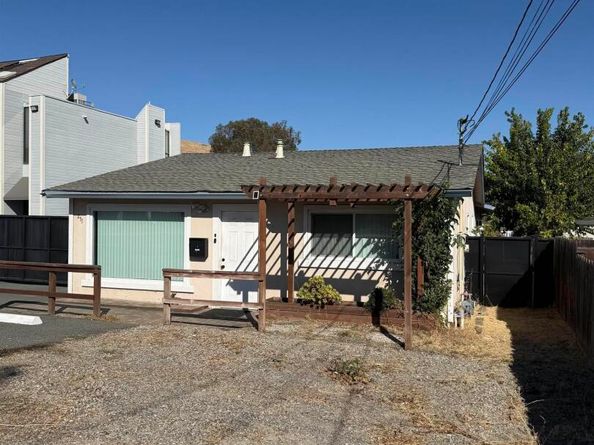 251 Arthur Rd, Martinez CA 94553