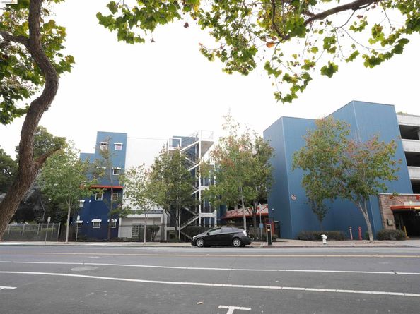 1121 40th Street 4202, Emeryville CA 94608