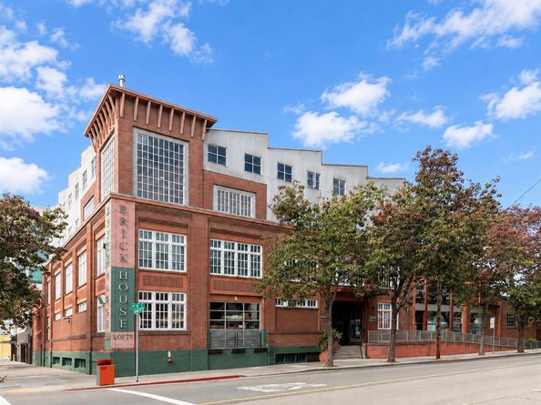 201 3rd St 302, Oakland CA 94607