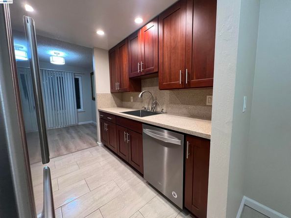 4176 San Pablo Dam Rd B, El Sobrante CA 94803