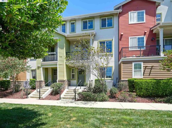 333 Basswood Cmn 8, Livermore CA 94551