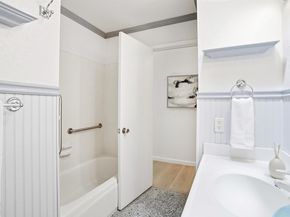 1109 Lynhurst Way, San Jose CA 95118
