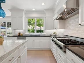 31 Sandy Ct, Orinda CA 94563