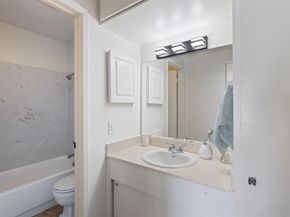4 Admiral Dr B430, Emeryville CA 94608