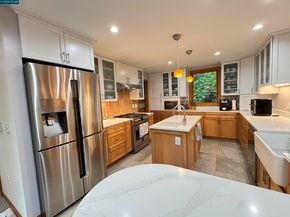 163 El Toyonal, Orinda CA 94563