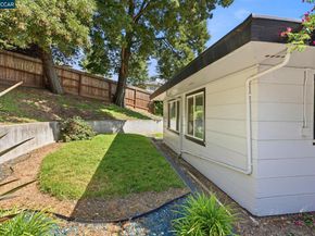 8019 Sterling Dr, Oakland CA 94605