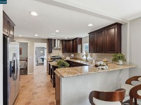 8019 Sterling Dr, Oakland CA 94605