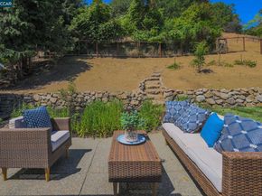5412 Degnan Dr, Martinez CA 94553