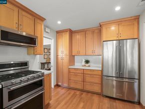 5412 Degnan Dr, Martinez CA 94553
