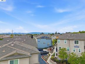 3941 Portola Cmn 6, Livermore CA 94551