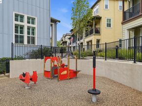 3941 Portola Cmn 6, Livermore CA 94551
