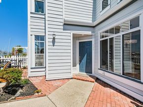 807 Commodore Drive, Richmond CA 94804