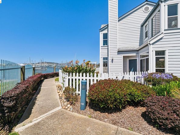 807 Commodore Drive, Richmond CA 94804