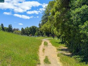 1441 Julia Ln, Concord CA 94519
