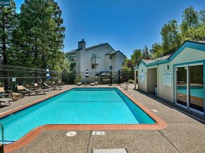 1410 Bel Air Dr 203, Concord CA 94521
