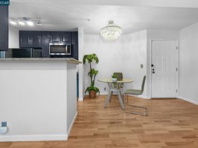1410 Bel Air Dr 203, Concord CA 94521