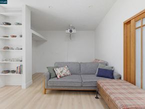1522 Harmon St, Berkeley CA 94703