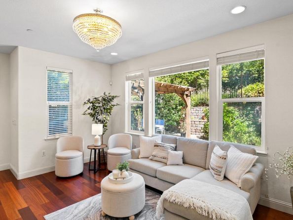 3207 Vittoria Loop, Dublin CA 94568