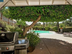 861 Holly Hill Dr, Walnut Creek CA 94596