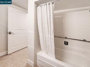 1345 Singingwood Ct 8, Walnut Creek CA 94595