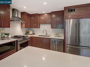 1345 Singingwood Ct 8, Walnut Creek CA 94595