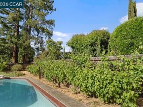 2866 Bowling Green Dr, Walnut Creek CA 94598