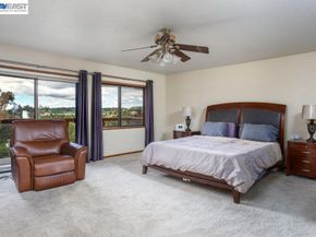 6727 Sunnyslope Ave, Castro Valley CA 94552